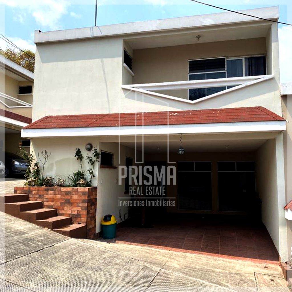 Casa en venta en Casa en condominio Valles de Toscana, zona 8 de Mixco
